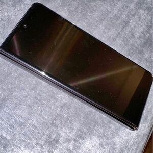 Unlocked Galaxy Z Fold4 256GB